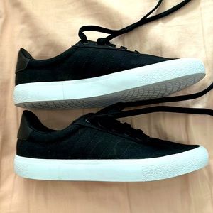 Black size 7 Adidas worn once